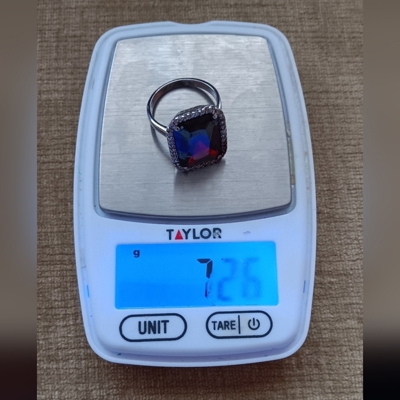 Rectangular Multi Faceted Deep Red Glass Silver Ring - Picture 8 of 15